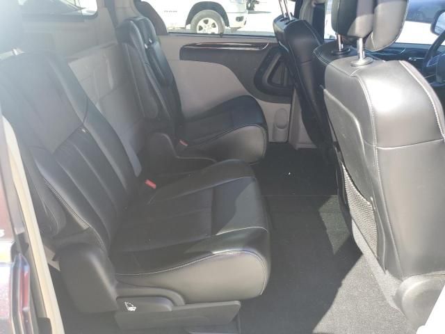 2014 Chrysler Town & Country Limited