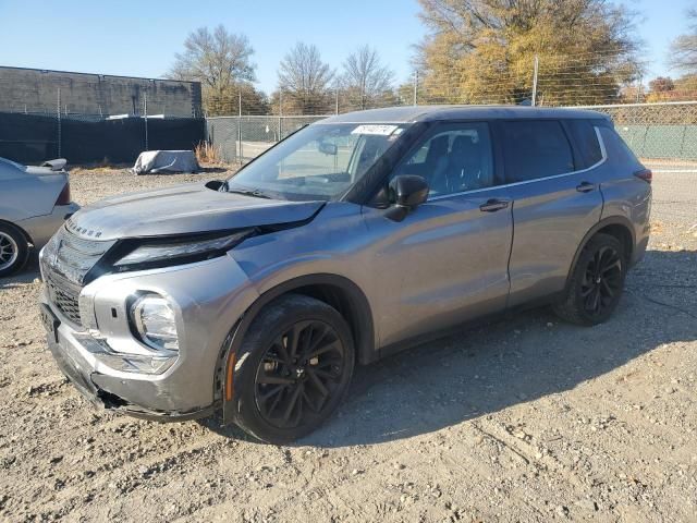 2023 Mitsubishi Outlander SE