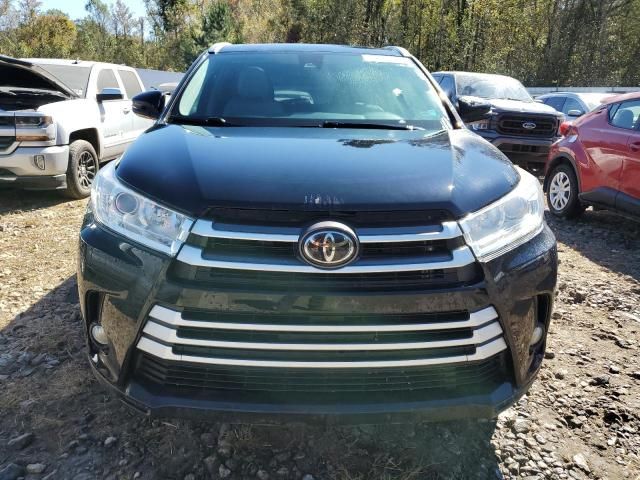 2018 Toyota Highlander SE