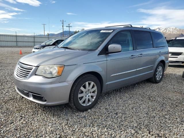 2013 Chrysler Town & Country Touring