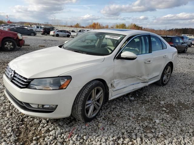 2012 Volkswagen Passat SEL