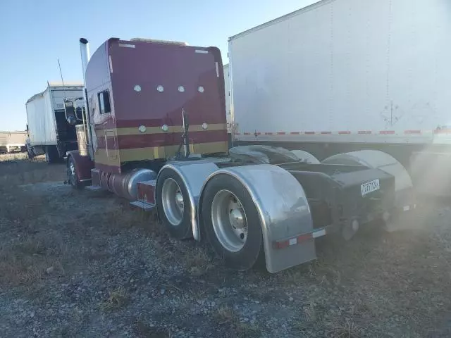 2019 Peterbilt 389