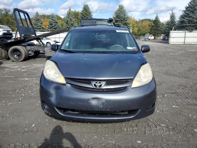 2010 Toyota Sienna CE