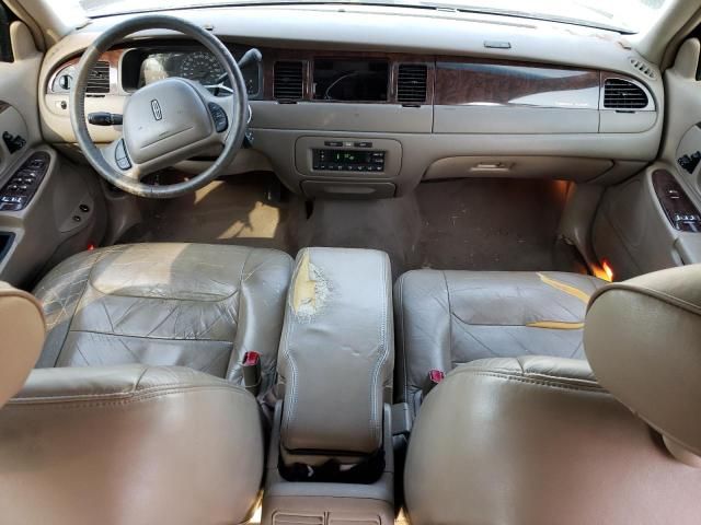 2000 Lincoln Town Car Executive