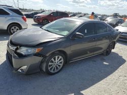 Carros salvage para piezas a la venta en subasta: 2013 Toyota Camry SE