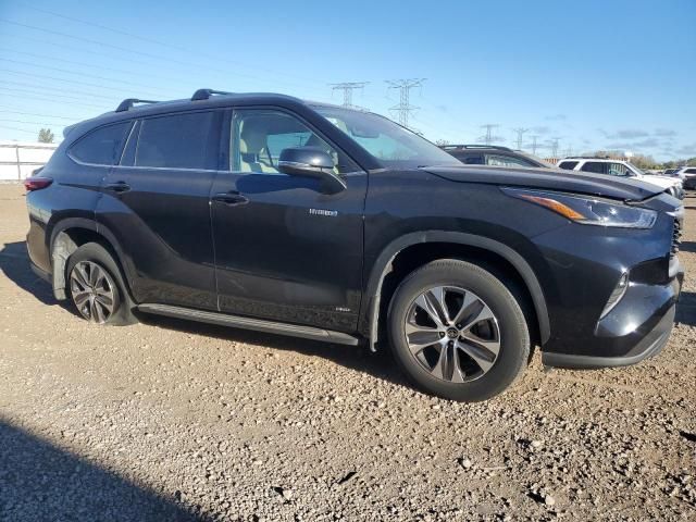 2021 Toyota Highlander Hybrid XLE