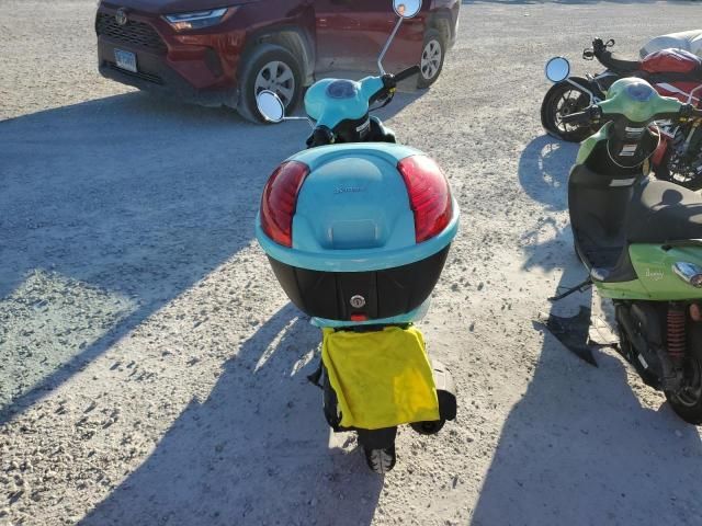 2018 Genuine Scooter Co. Buddy 50