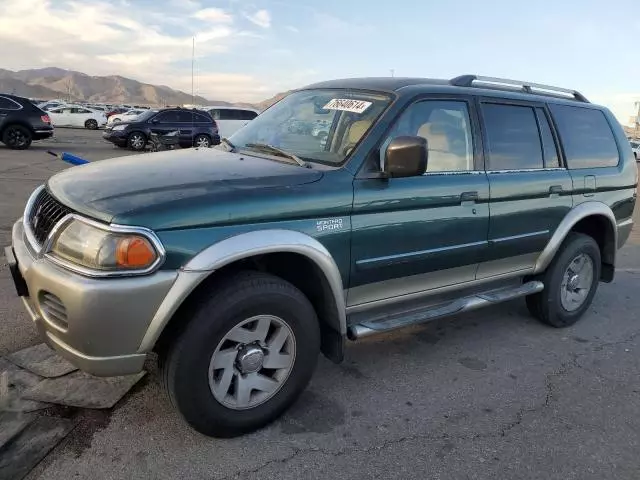 2004 Mitsubishi Montero Sport XLS