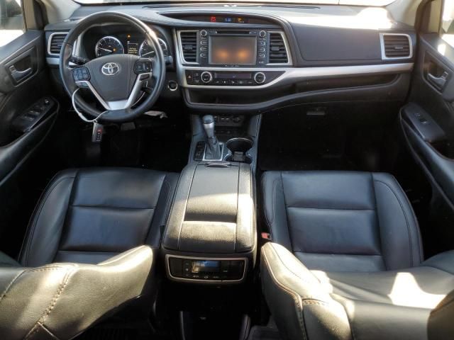 2019 Toyota Highlander SE