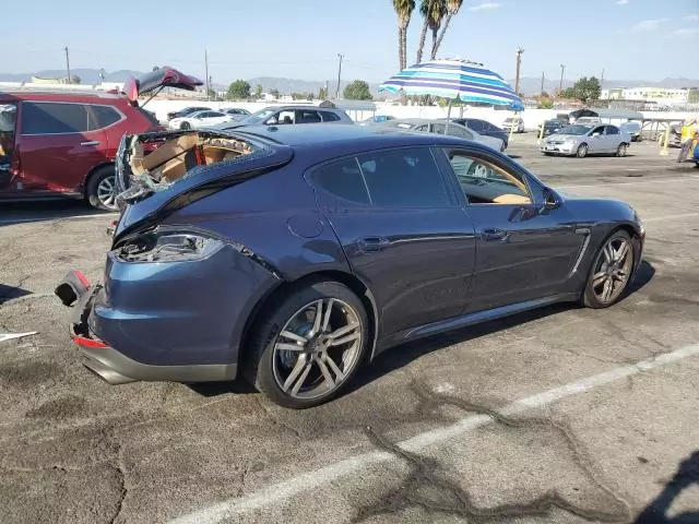 2014 Porsche Panamera 2