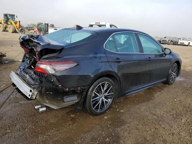 2021 Toyota Camry SE