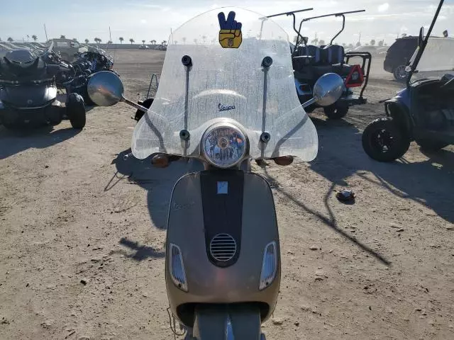 2011 Vespa LX 150IE