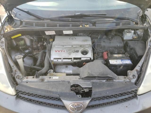 2005 Toyota Sienna CE