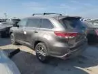 2017 Toyota Highlander SE