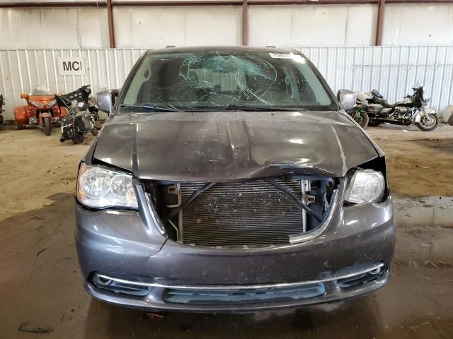 2015 Chrysler Town & Country Touring L