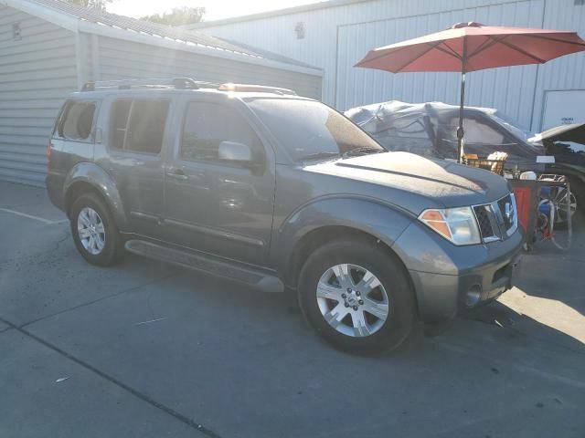 2006 Nissan Pathfinder LE