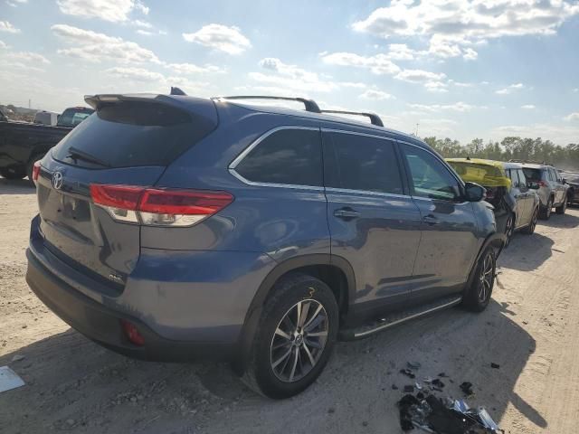 2019 Toyota Highlander SE