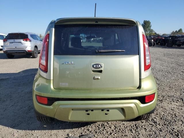 2013 KIA Soul +