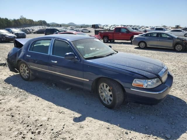 2007 Lincoln Town Car Signature Limited