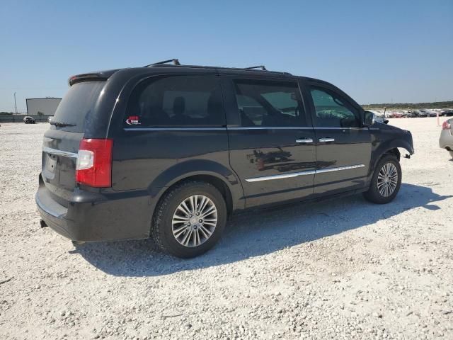 2015 Chrysler Town & Country Touring L