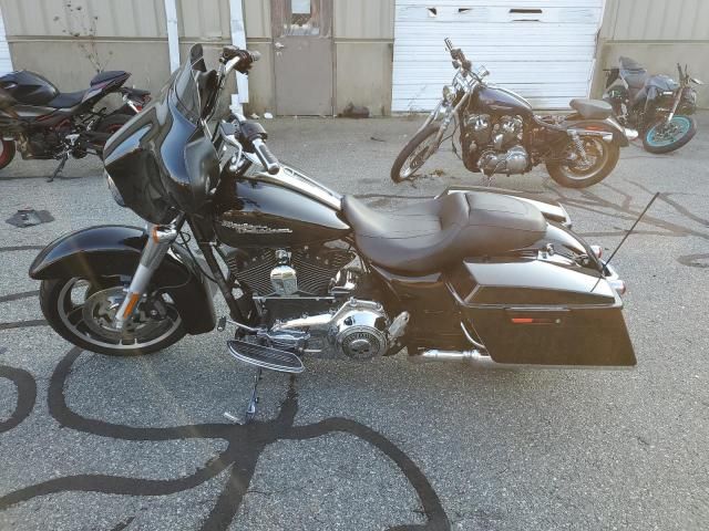 2010 Harley-Davidson Flhx