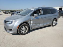 Carros salvage sin ofertas aún a la venta en subasta: 2019 Chrysler Pacifica Touring L