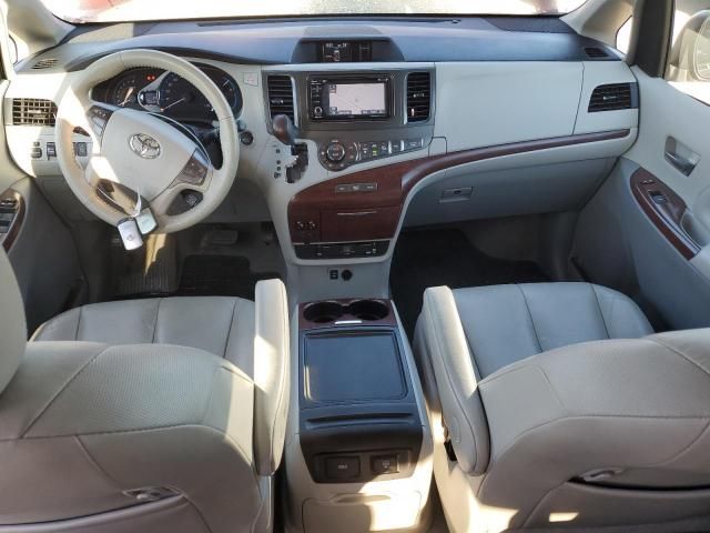 2013 Toyota Sienna XLE