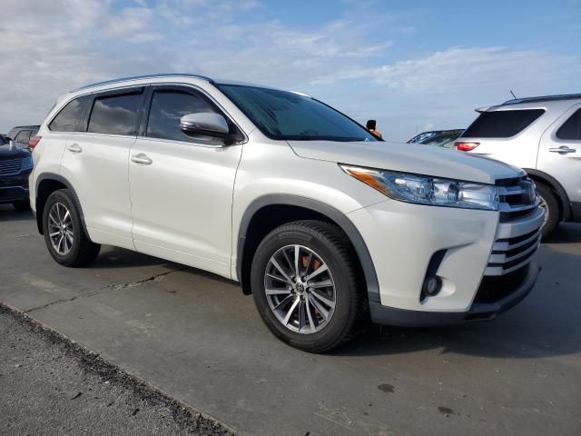 2018 Toyota Highlander SE