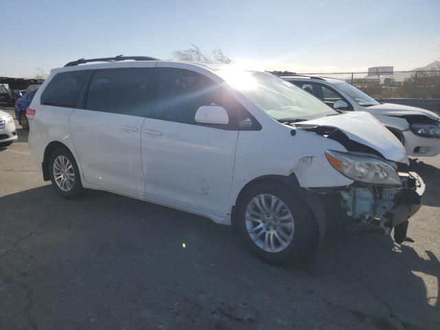 2011 Toyota Sienna XLE