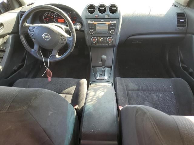 2010 Nissan Altima Base