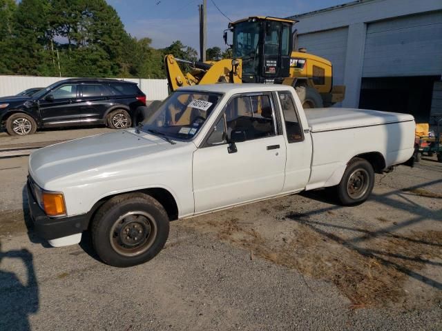 1984 Toyota Pickup Xtracab RN56 SR5