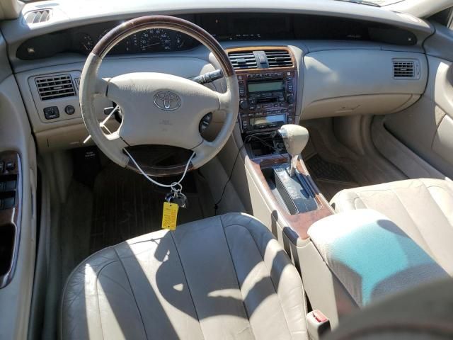 2004 Toyota Avalon XL