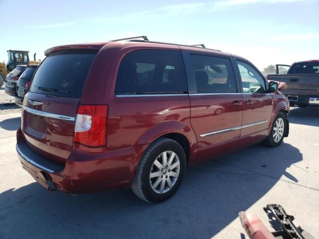 2013 Chrysler Town & Country Touring