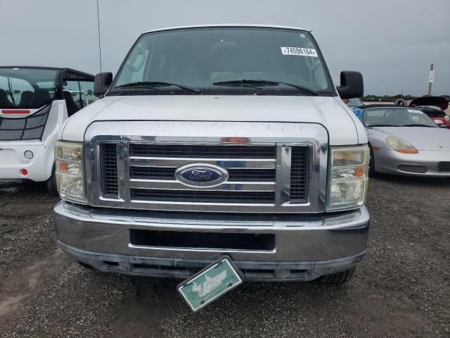 2010 Ford Econoline E350 Super Duty Wagon