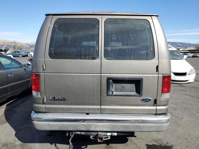 2003 Ford Econoline E350 Super Duty Wagon