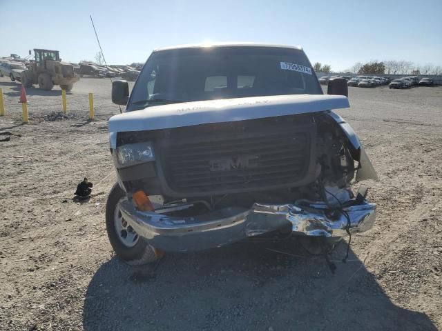 2010 GMC Savana G3500 LT