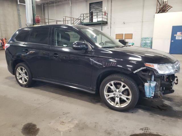 2014 Mitsubishi Outlander SE