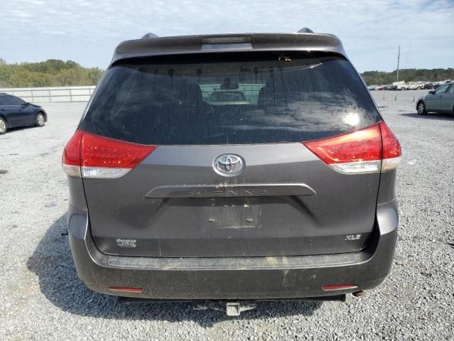 2012 Toyota Sienna XLE