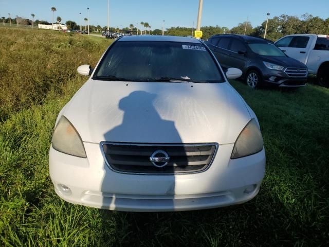 2004 Nissan Altima Base