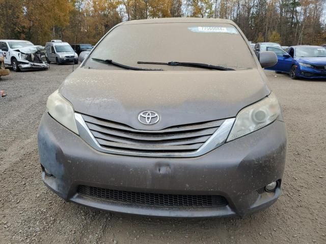 2011 Toyota Sienna XLE