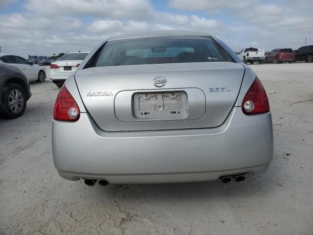 2005 Nissan Maxima SE