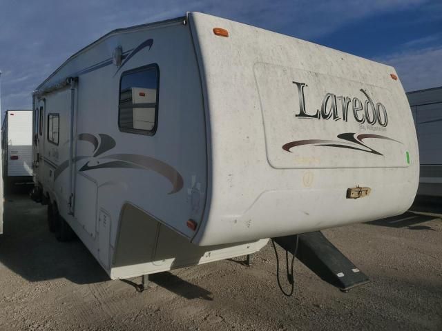 2004 Laredo Camper