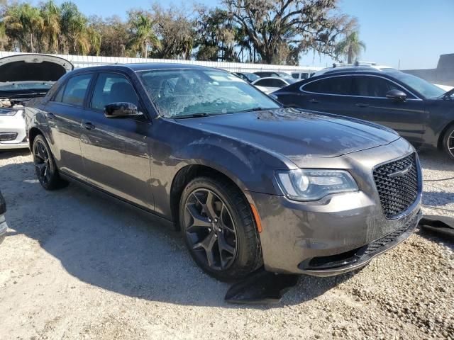 2022 Chrysler 300 Touring