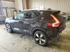 2020 Volvo XC40 T5 Momentum