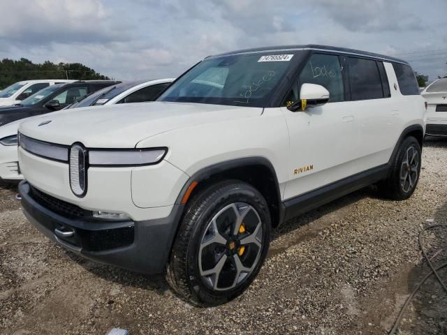 2024 Rivian R1S Adventure