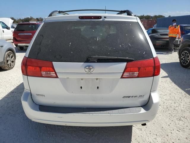 2004 Toyota Sienna XLE