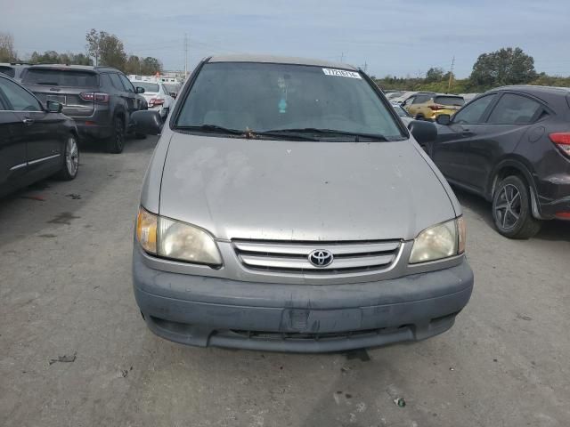 2001 Toyota Sienna CE