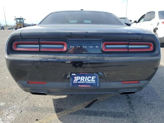 2017 Dodge Challenger SXT