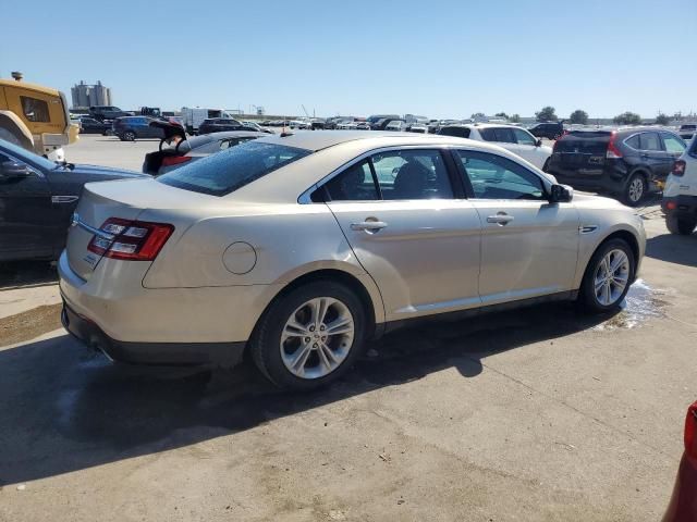 2018 Ford Taurus SEL