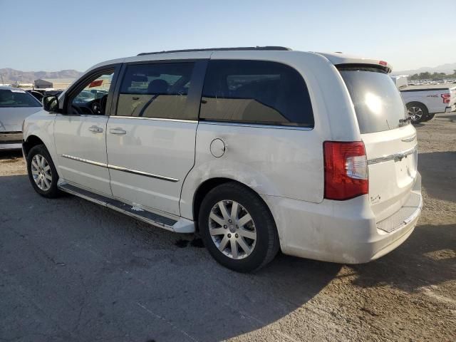 2013 Chrysler Town & Country Touring